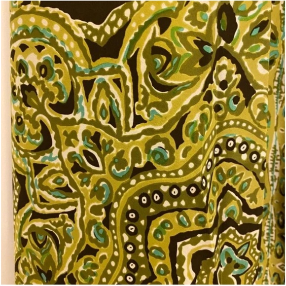 STUNNING Silk Skirt - Picture 2 of 9